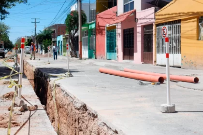 Trabajos de rehabilitación en la red de alcantarillado de la Barranca. Foto: JLMNoticias / Gobierno Municipal de Aguascalientes.