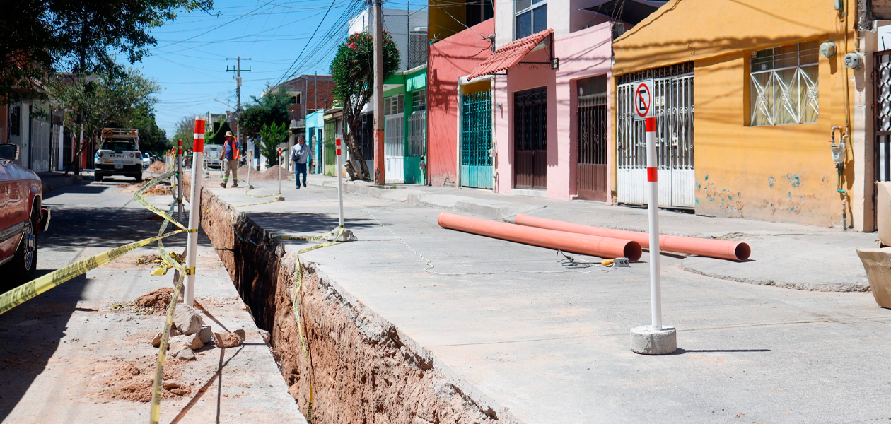 Trabajos de rehabilitación en la red de alcantarillado de la Barranca. Foto: JLMNoticias / Gobierno Municipal de Aguascalientes.