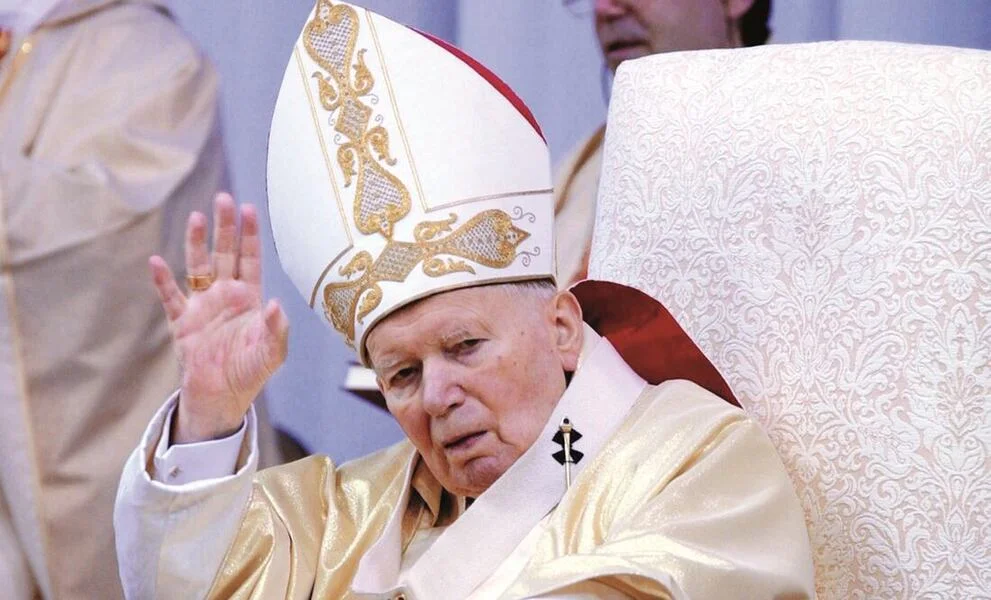 Hoy 2 de abril se conmemora el vigésimo aniversario luctuoso de Juan Pablo II