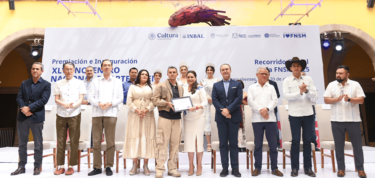 Entrega la gobernadora Tere Jiménez el premio del Encuentro Nacional de Arte Jóven
