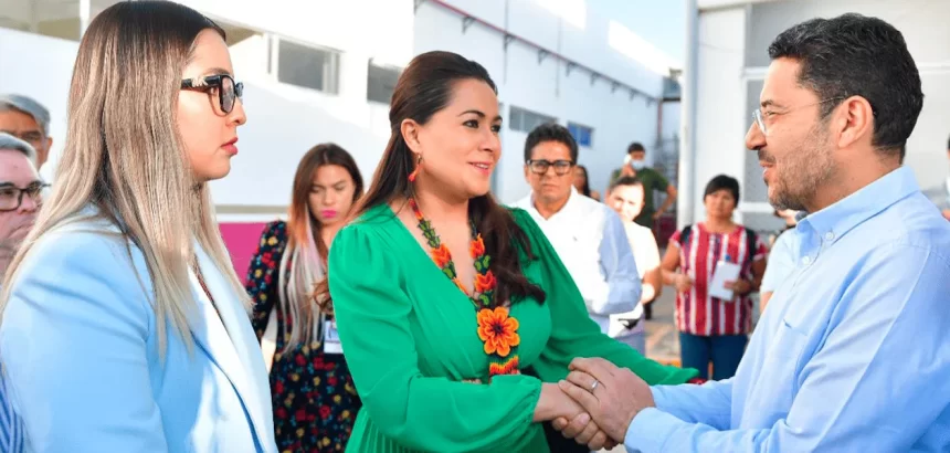 Tere Jiménez y Martí Batres supervisan hospital del ISSSTE