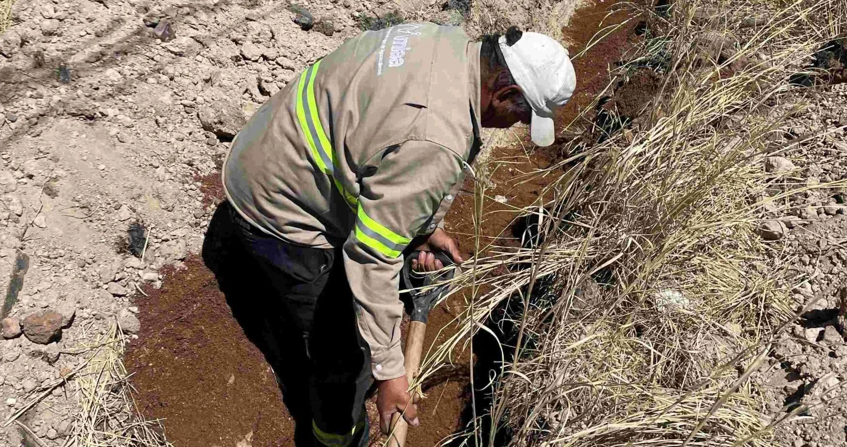 Se instala tubería en mil 800 metros lineales para llevar el servicio