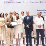 Tere Jiménez premia a ganadores del Encuentro Nacional de Arte Joven