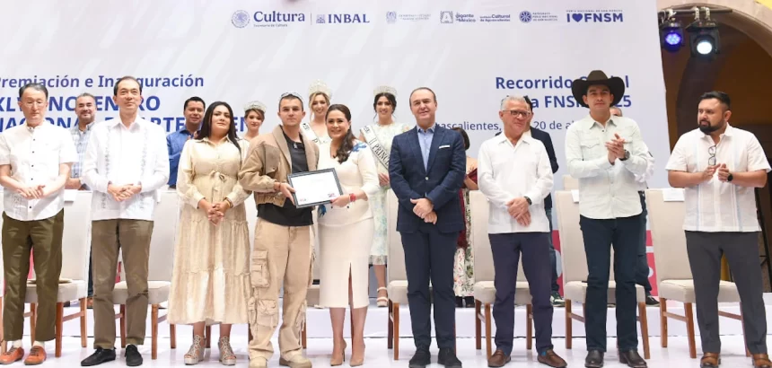Tere Jiménez premia a ganadores del Encuentro Nacional de Arte Joven