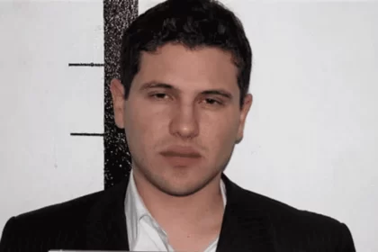 De acuerdo con el WSJ, Iván Archivaldo Guzmán huyó por un túnel en Culiacán durante un operativo