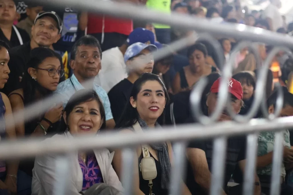 El publico disfruto en grande la funcion de lucha libre