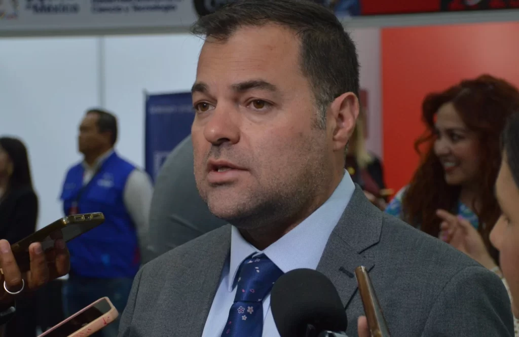 El titular de Sedecyt Esau Garza de Vega senalo que plantas de Nissan en el estado pueden seguir operando