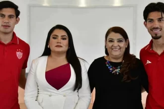 DIF Estatal y Necaxa entregarán lentes gratuitos a niños de primaria en Aguascalientes con el programa “Goles para Ver Mejor”.