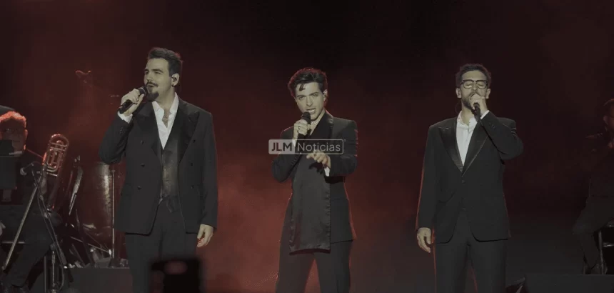 Las voces de Il Volo resonaron durante su presentación en el Foro de las Estrellas