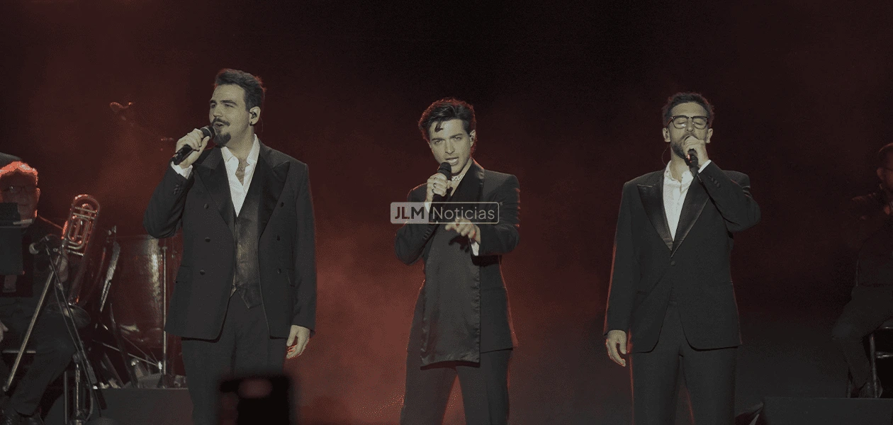 Las voces de Il Volo resonaron durante su presentación en el Foro de las Estrellas