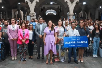 Tere Jiménez y Fundación Telmex- Telcel entregaron apoyos a sector vulnerable y becas educativas a jóvenes