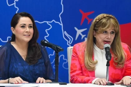 Tere Jiménez y directivos de TAR México anuncian la nueva ruta aérea Aguascalientes-La Paz, fortaleciendo la conectividad y proyección nacional del estado.