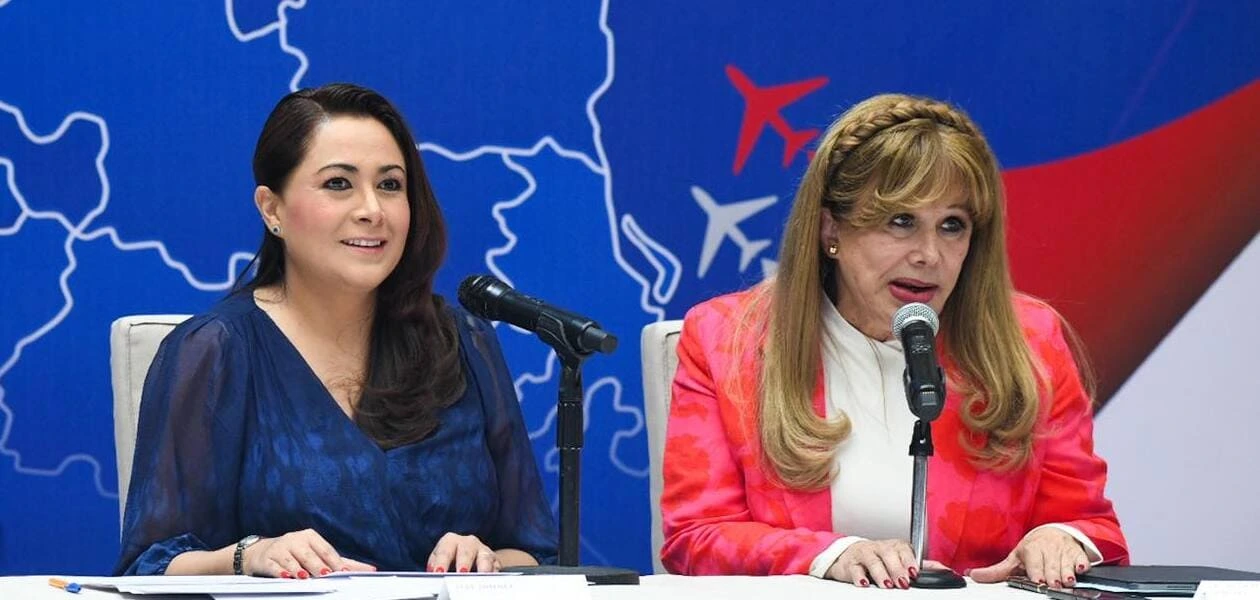 Tere Jiménez y directivos de TAR México anuncian la nueva ruta aérea Aguascalientes-La Paz, fortaleciendo la conectividad y proyección nacional del estado.