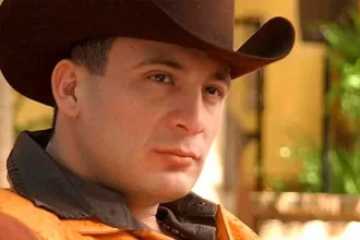 alentín Elizalde y la fortuna que cobraba "El gallo de oro" por cada presentación