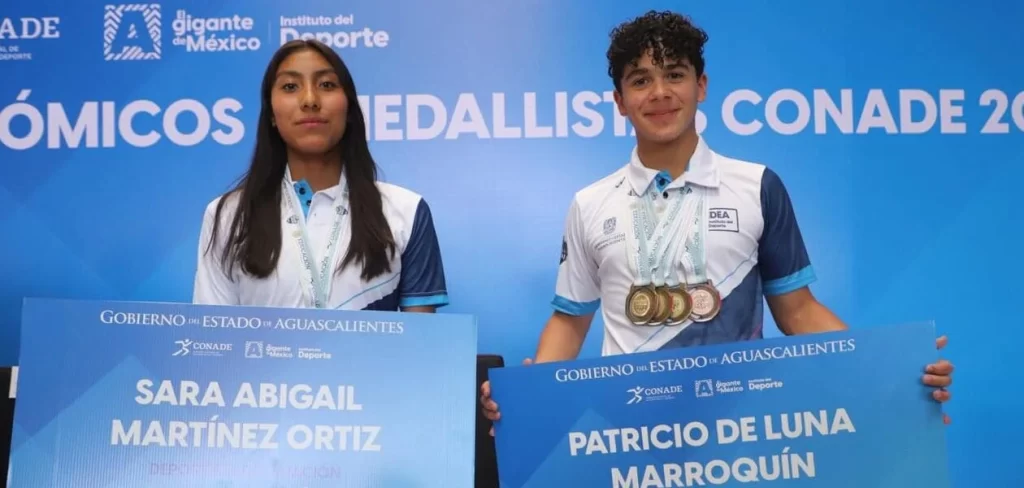 Entrega de apoyos económicos a atletas de Aguascalientes