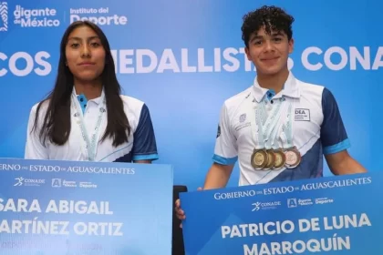 Entrega de apoyos económicos a atletas de Aguascalientes