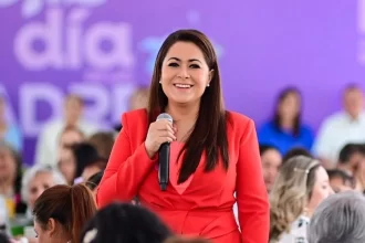 Gobernadora Tere Jiménez reconoce a voluntarias del DIF Estatal en Aguascalientes durante celebración por el Día de las Madres 2025