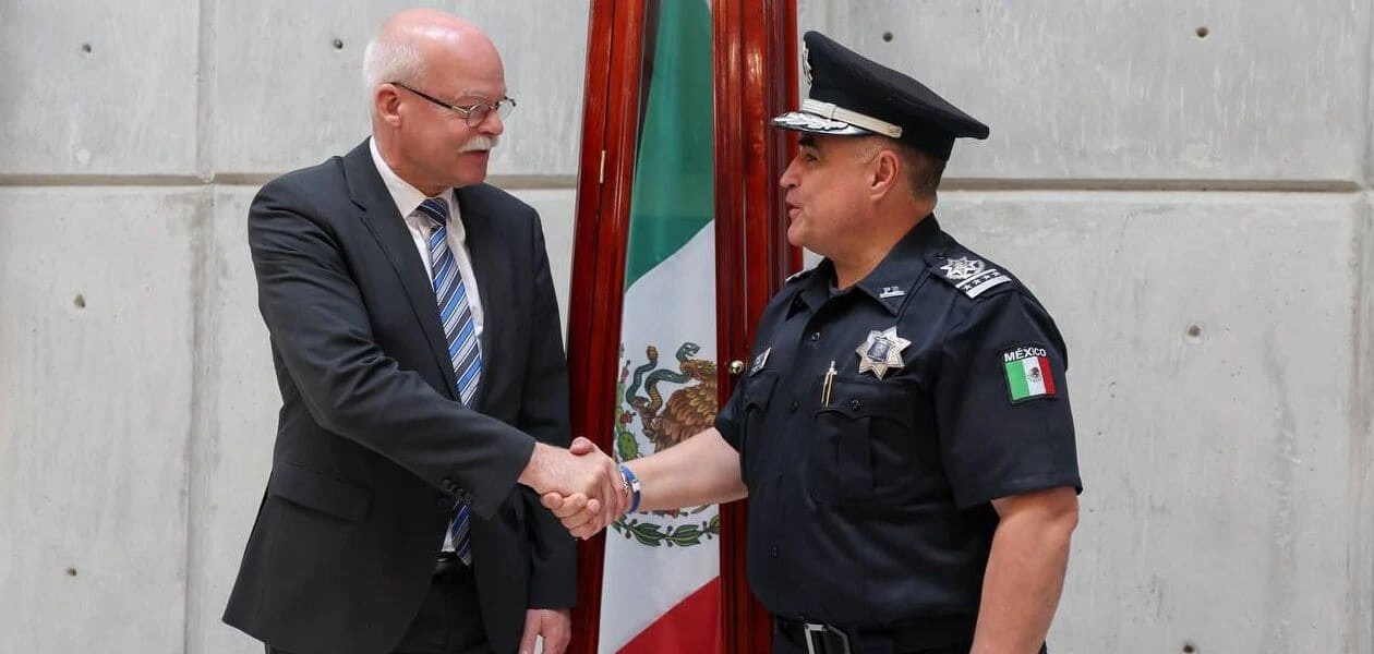 Alemania reconoce a Aguascalientes como polo de inversión y desarrollo por su clima de seguridad, tras visitar el C5i y la Secretaría de Seguridad Pública del Estado, fortaleciendo lazos de colaboración internacional.