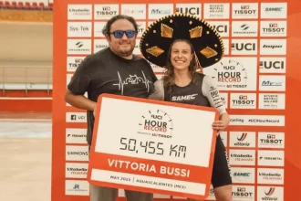 Vittoria Bussi rompe el Récord de la Hora UCI en el velódromo Alfredo Morales Shaadi de Aguascalientes, consolidando al recinto como uno de los más rápidos del mundo en el ciclismo de pista.