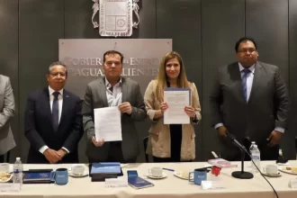 Aguascalientes capacita gratis a empresas para cumplir con el T-MEC y Reforma Laboral 2019, impulsando sectores automotriz, aeroespacial y electrónico.