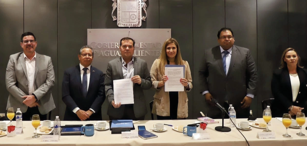 Aguascalientes capacita gratis a empresas para cumplir con el T-MEC y Reforma Laboral 2019, impulsando sectores automotriz, aeroespacial y electrónico.