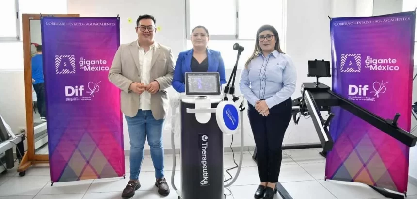 DIF Estatal Aguascalientes mejora su área de rehabilitación con aparatos de última generación para personas con discapacidad motriz.