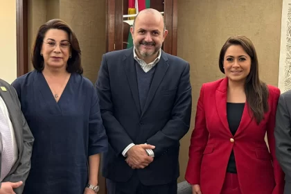 Tere Jiménez y SEP fortalecerán universidades públicas de Aguascalientes con más matrícula, oferta académica y modelo de Educación Dual.