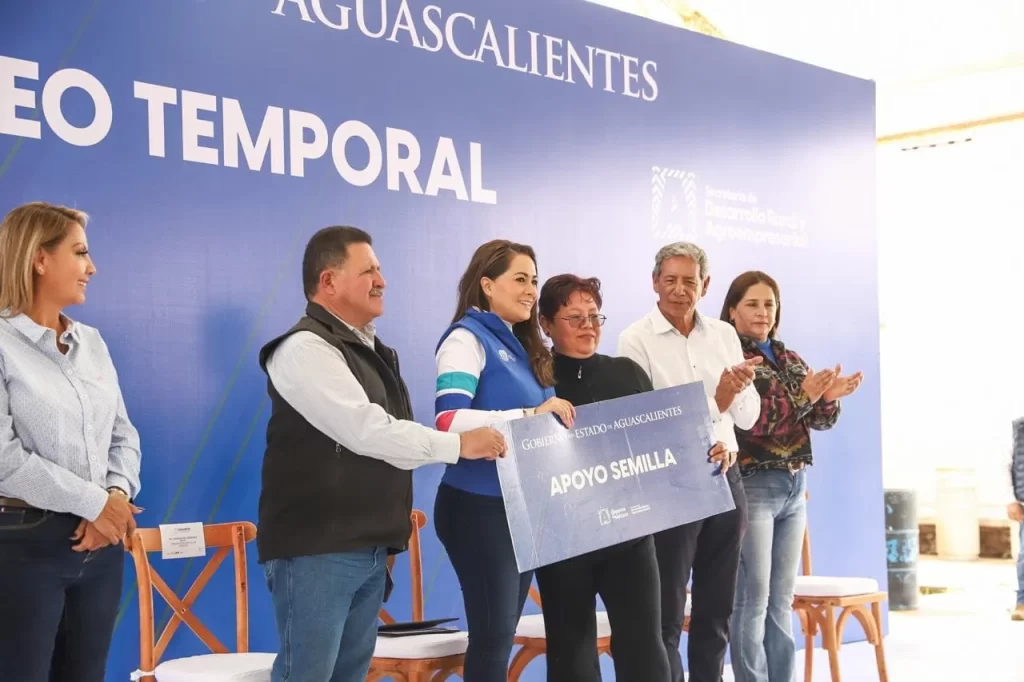 Es muy importante que cuando nos hacen una gestion podamos dar soluciones expreso la gobernadora