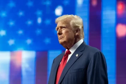 Trump descarta gravedad del ataque iraní en Qatar y destaca: “ningún herido, es momento de buscar la paz”.