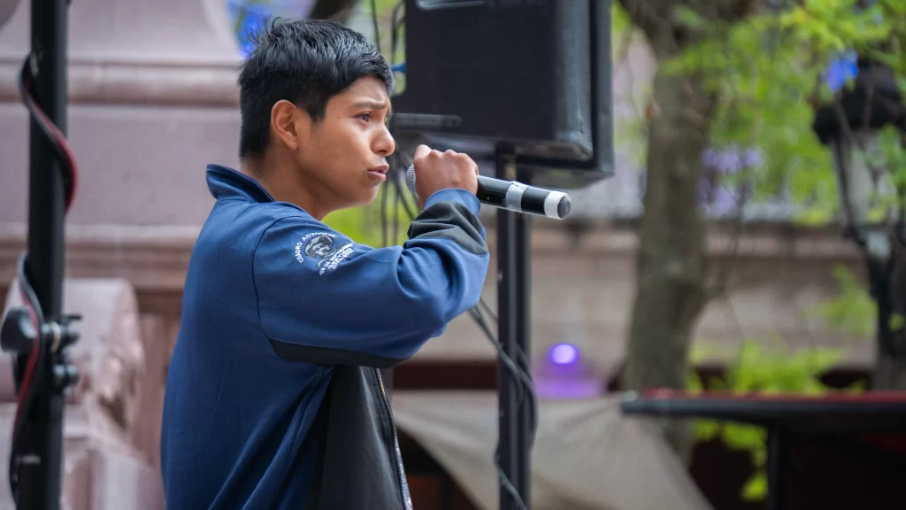 Jovenes de difertentes estados de la republica participaron con consignas de lucha JLM