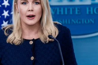 Karoline Leavitt, portavoz de la Casa Blanca confirmó el envío de carta a socios comerciales de Estados Unidos