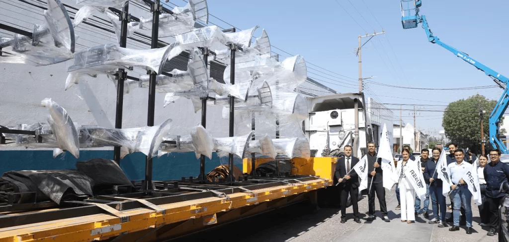 La empresa Reelsa Engineering realizo su primera exportacion a Estados Unidos de autos electricos