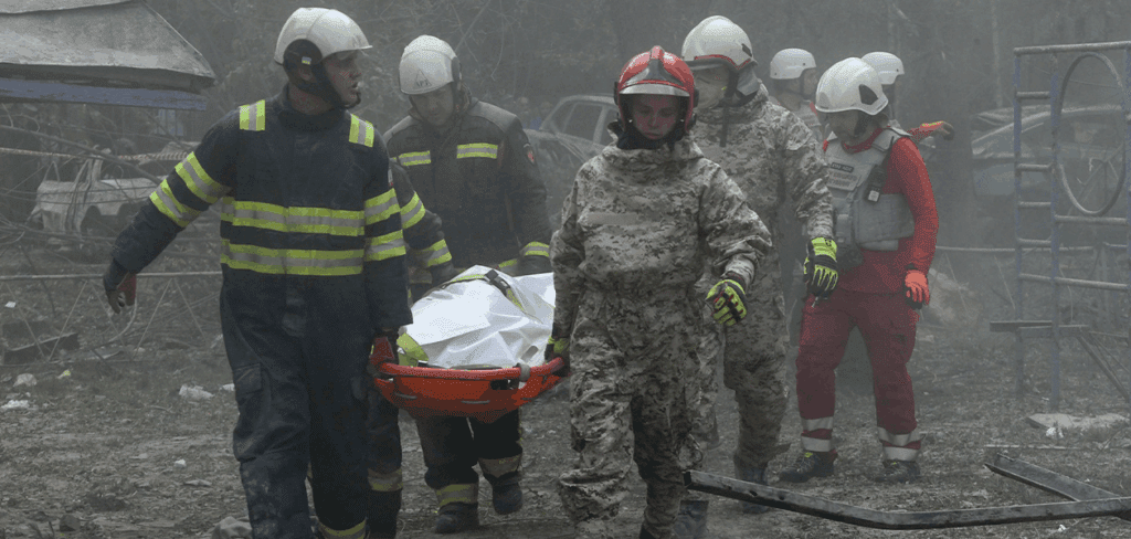 Un total de 13 muertos en Kiev y dos más en el puerto de Odesa, deja el ataque ruso de este martes.