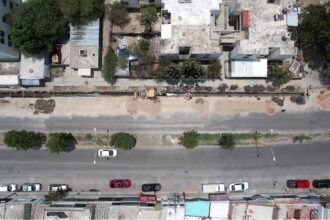 En coordinación con Obras Públicas Municipales y con una inversión de 530 mil pesos se rehabilita red de alcantarillado sanitario en Av. Paseo de la Asunción