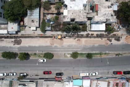 En coordinación con Obras Públicas Municipales y con una inversión de 530 mil pesos se rehabilita red de alcantarillado sanitario en Av. Paseo de la Asunción