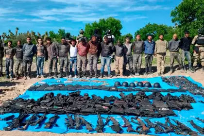 Los 18 detenidos en Aguascalientes tras opperativo en Pabellón Hidalgo, Rincón de Romos. Foto: JLMNoticias / Especial.