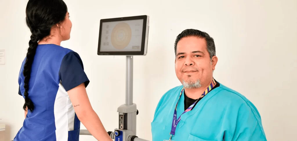 Atención especializada en rehabilitación en la Clínica de la Columna