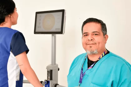 Atención especializada en rehabilitación en la Clínica de la Columna