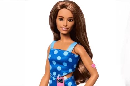 Barbie con diabetes tipo 1, fue lanzada este miércoles por Mattel. Foto de Mattel