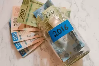 De acuerdo con el INEGI; los hogares mexicanos registraron desde 2016, los gastos más elevados. Imagen Freepik