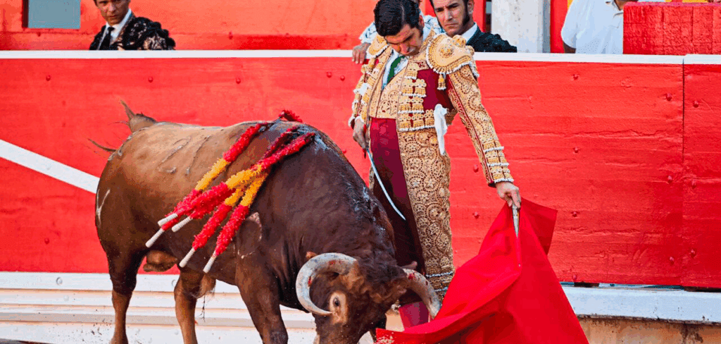 Difícil en Pamplona ver torear así como lo hizo esta tarde “Morante de la Puebla”