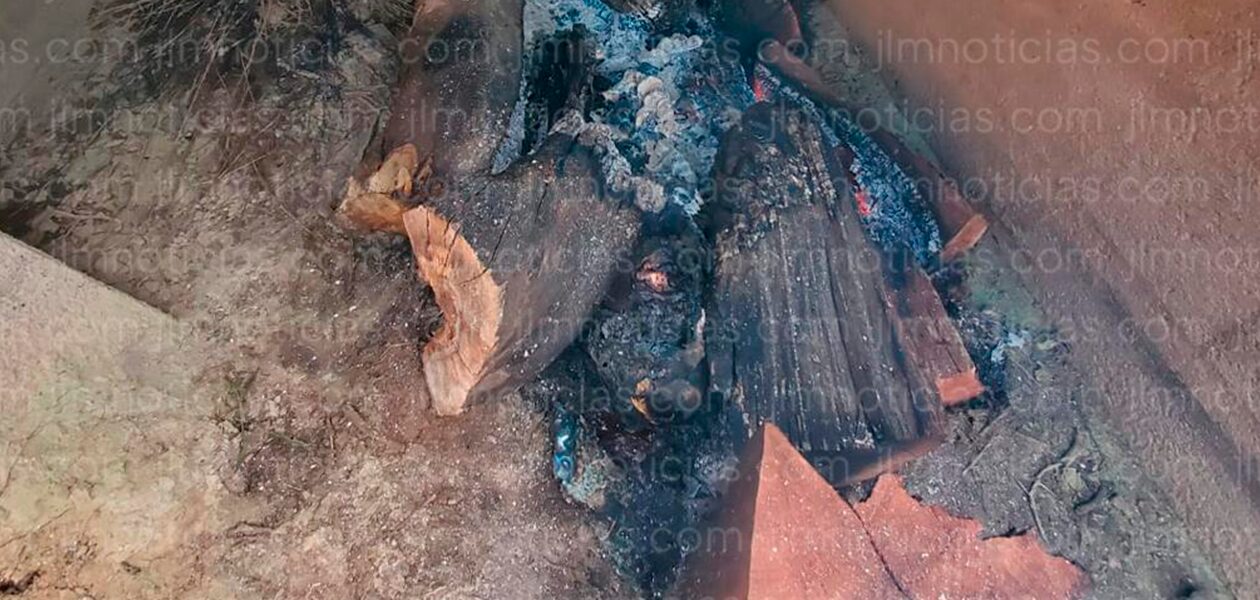 El cuerpo de dos personas calcinadas se encontraron debajo de una canaleta en un camino que conduce a Carboneras, Tepezalá