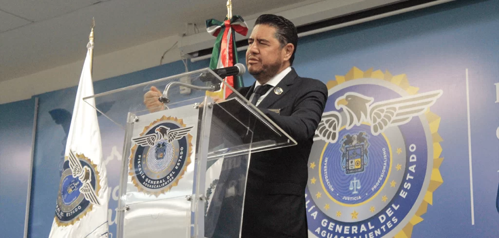 El fiscal estatal, Manuel Alonso García, señaló que el incendio en lote de autos fue aparentemente provocado, de acuerdo a los primeros indicios.