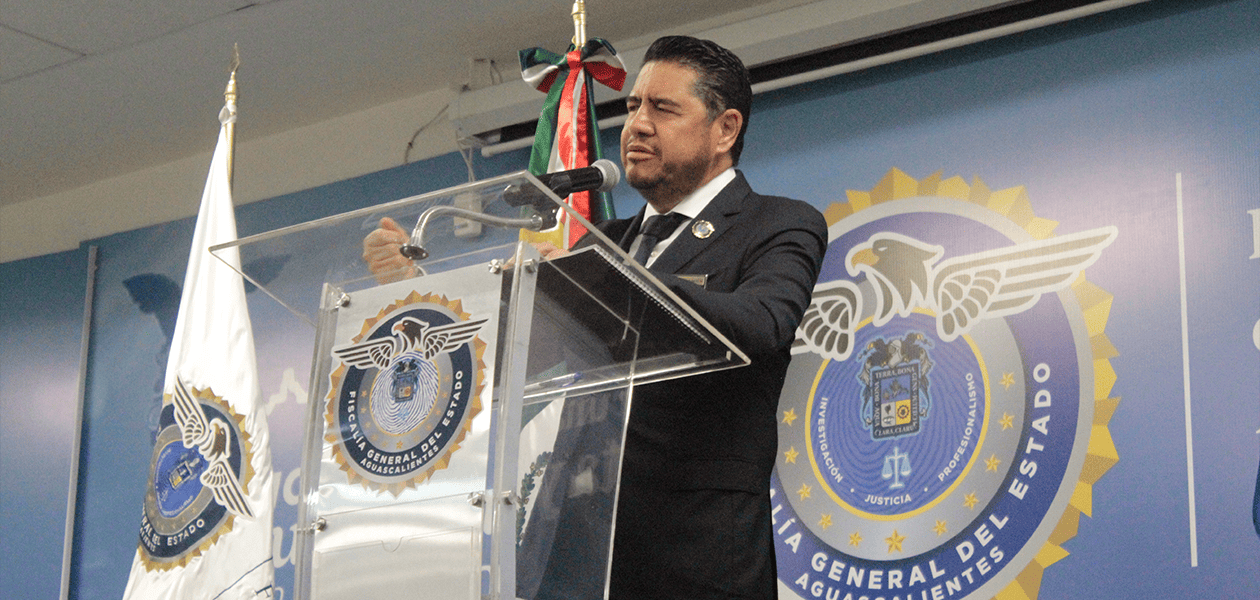 El fiscal estatal, Manuel Alonso García, señaló que el incendio en lote de autos fue aparentemente provocado, de acuerdo a los primeros indicios.