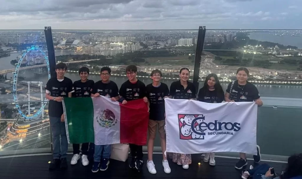 Estudiantes del Colegio Cedros entre los ganadaores de medallas