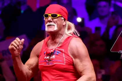 Fotografía de archivo fechada el 27 de octubre de 2024 del exluchador profesional Hulk Hogan, en el Madison Square Garden de Nueva York. Foto de EFE/ EPA/ SARAH YENESEL.