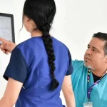 La Clínica de la Columna del DIF ha atendido a más de 8 mil personas en 2025. Ofrece terapias especializadas y tecnología avanzada a bajo costo.