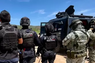 Operativo en Rincón de Romos desmantela campamento y deja 18 detenidos; autoridades aseguran armas y vehículos en Pabellón de Hidalgo.