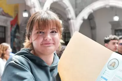 Tere Jiménez impulsa oportunidades laborales para jóvenes con feria que ofertó más de mil vacantes y capacitaciones en Aguascalientes.