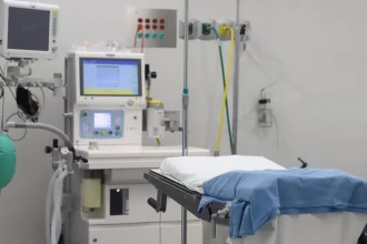 El Hospital General de Calvillo brinda atención gratuita y especializada en enfermedades crónico-degenerativas, con tecnología médica avanzada y servicios 24/7.